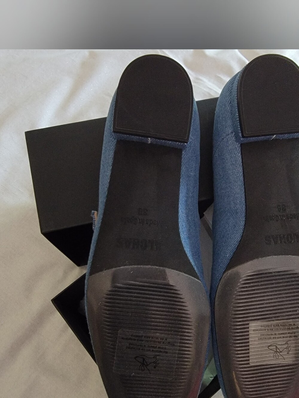 NIB ALOHAS Por Do Sol Denim Blue Flats - Picture 5 of 6